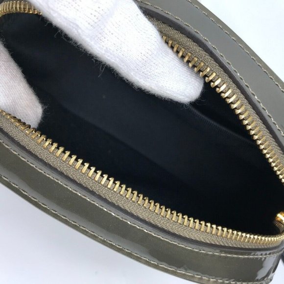 Authenticity Guarantee LOUIS VUITTON M90510 MonogramVernis Belt Body bag Crossbo - Picture 3 of 14